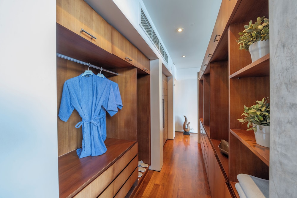 Luxury Villa photo 3