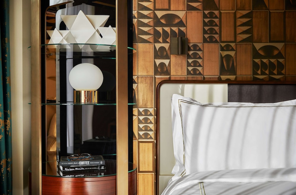 Superior Room, 1 King Bed, Accessible
