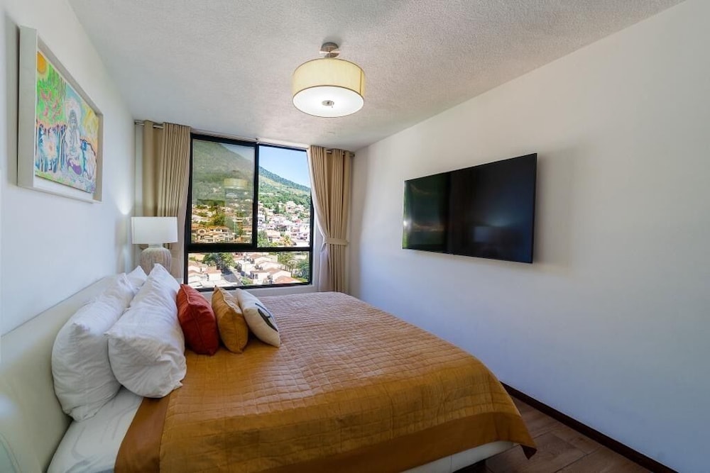 Deluxe Apartment, 3 Bedrooms, Mountain View photo 1