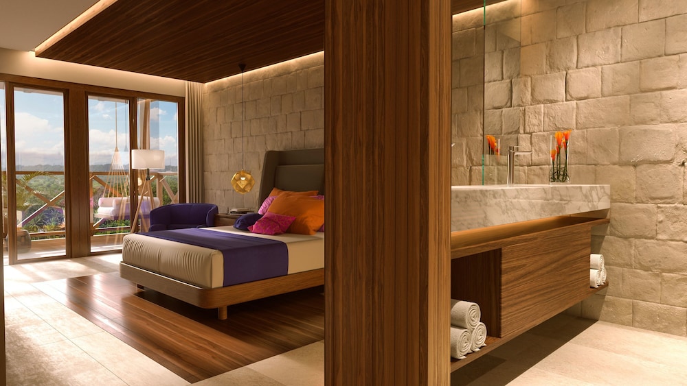 Belo Deluxe Suite King Bed - Adults Only