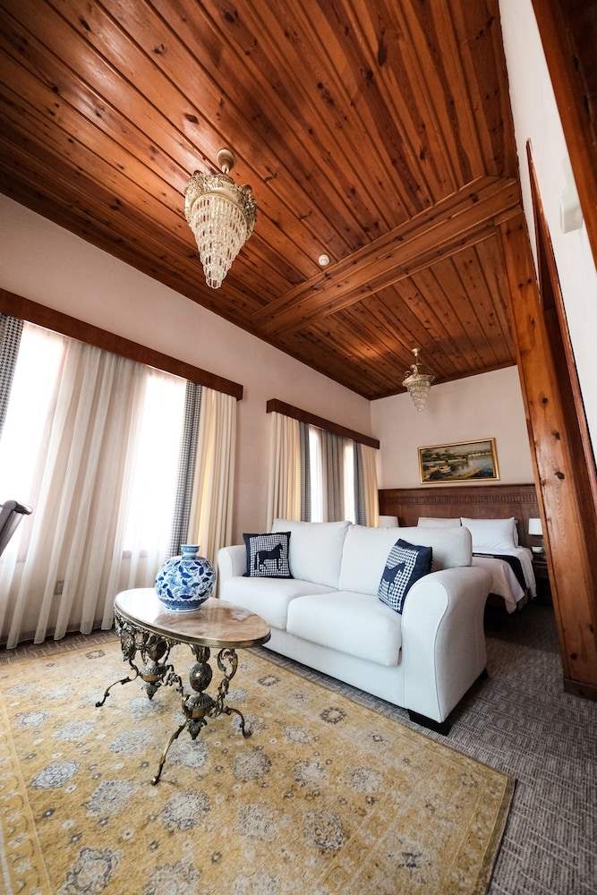 Deluxe Room, 1 Double Bed, Balcony photo 3