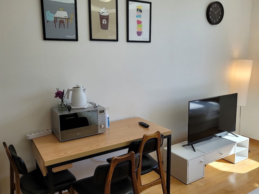 Business Studio, Non Smoking, City View (H)