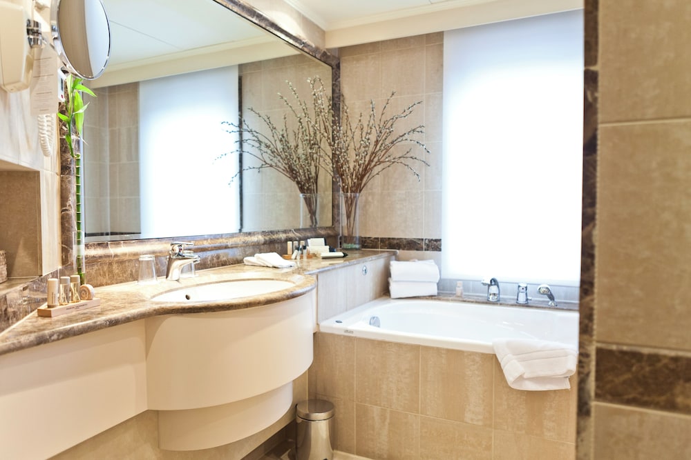 Panoramic Suite, Terrace (Ambassador) - Photo 5