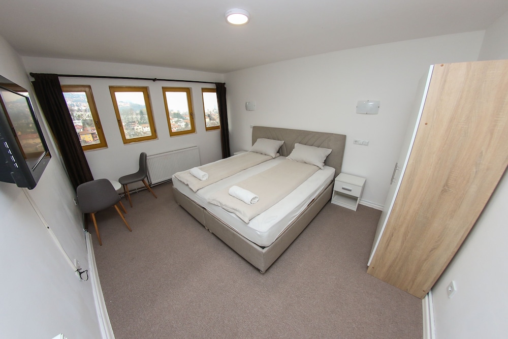 Deluxe Shared Dormitory photo 3
