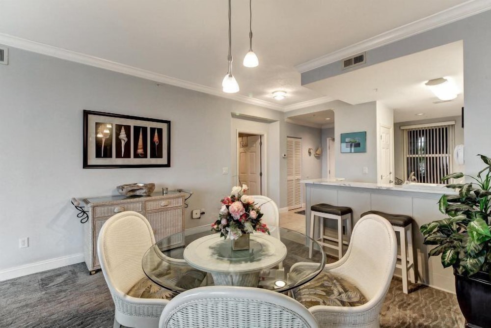 Condo photo 2