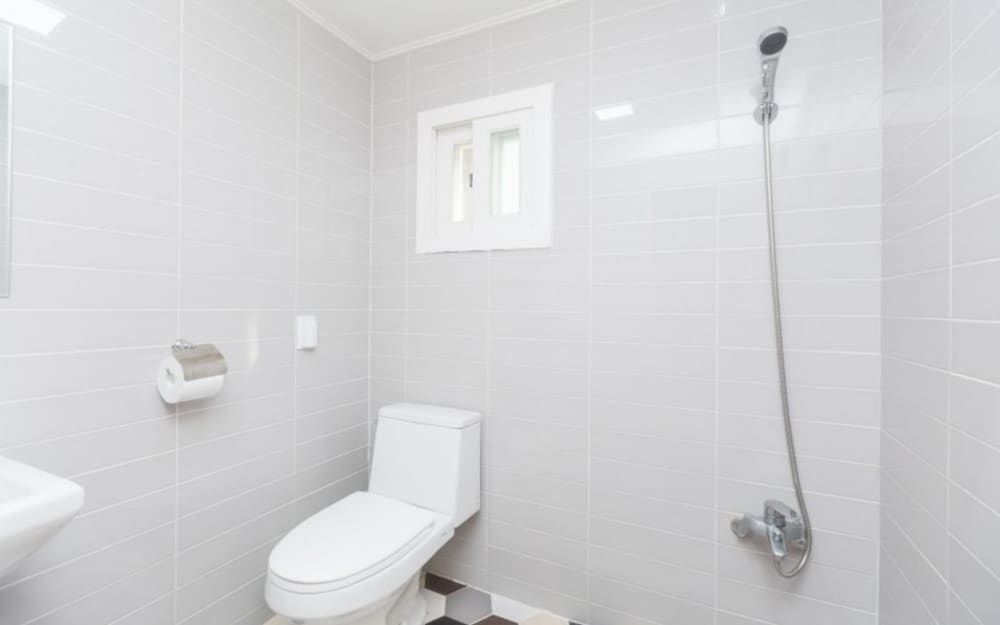 Room (Stella 5 (Duplex Unshared House)) photo 3
