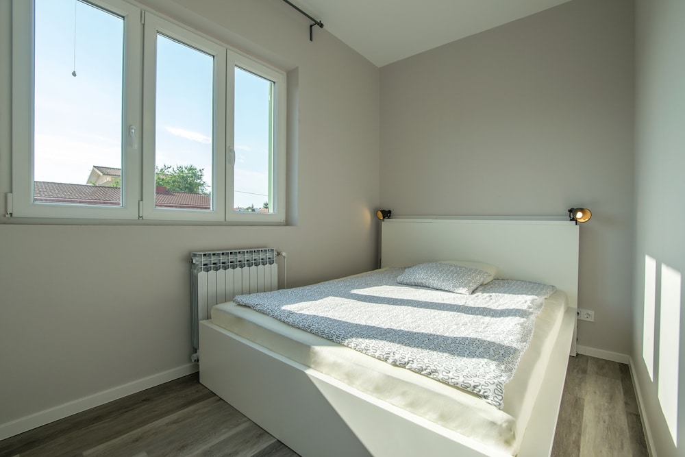 Classic Apartment, 1 Bedroom, Garden View (Oleander) photo 1