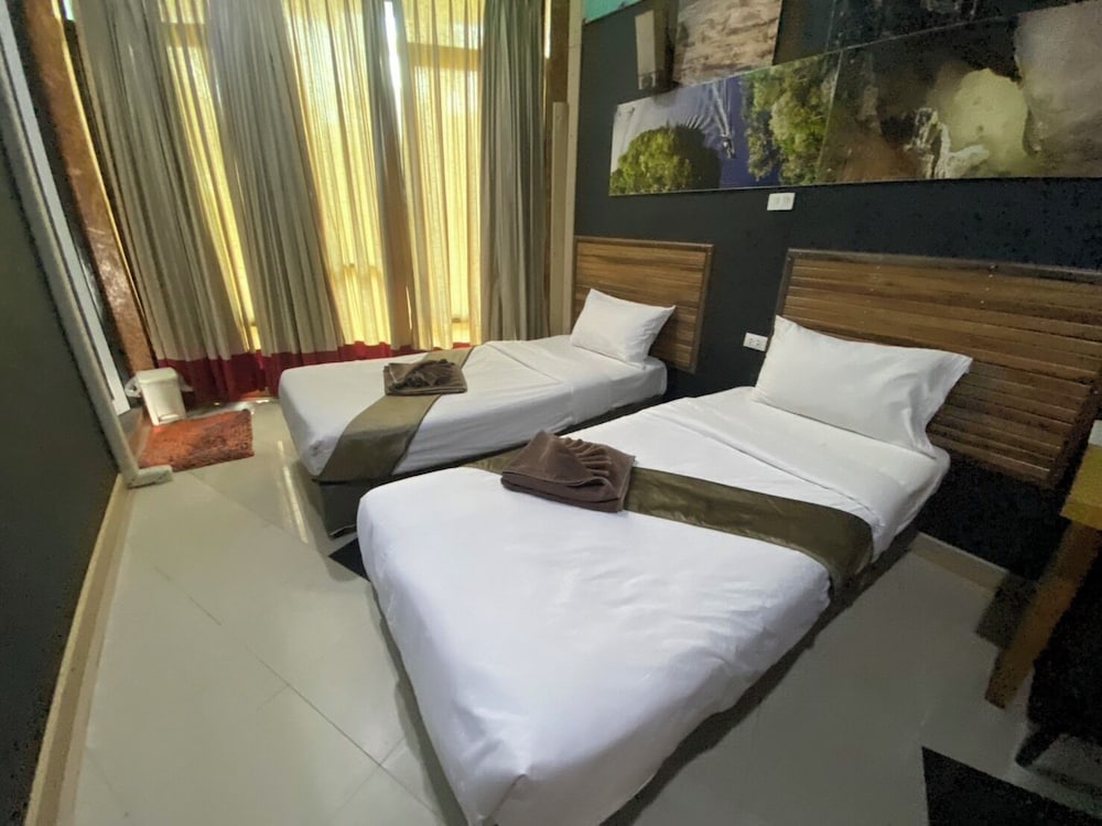 Deluxe Double or Twin Room, Garden View