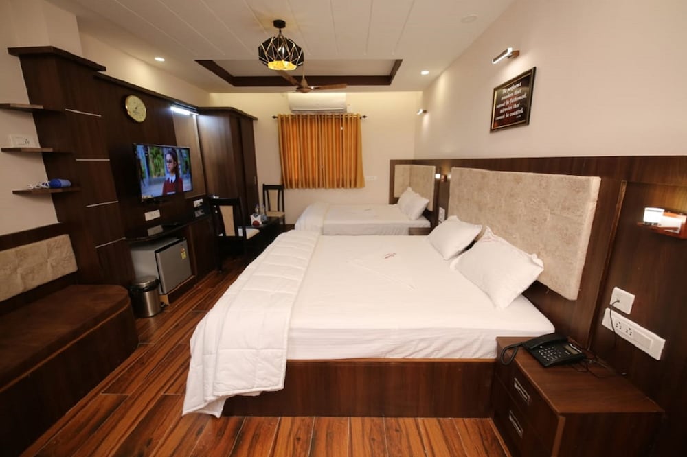 Family Room, 2 Double Beds, Non Smoking