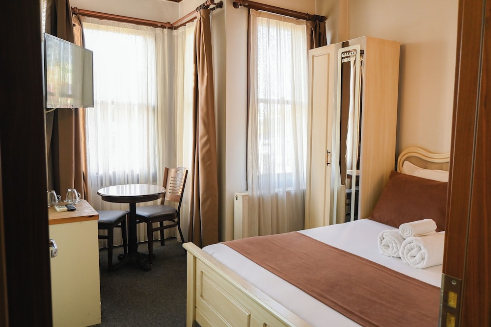 Standard Double Room photo 2