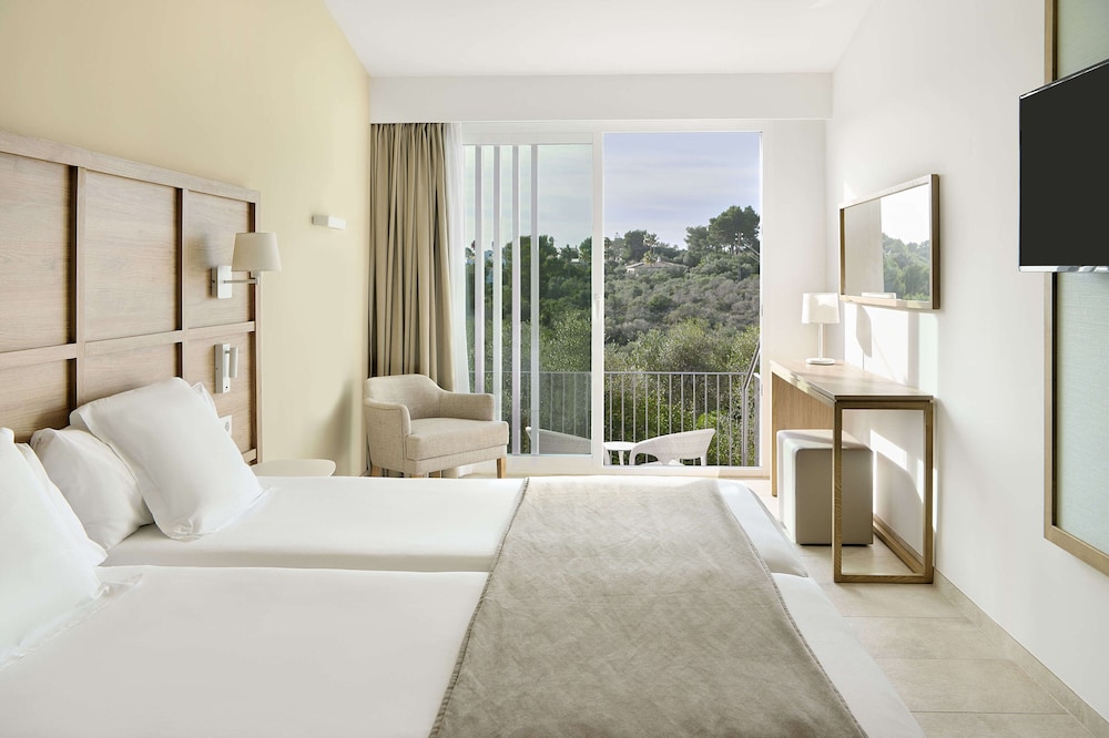 Family Suite, Garden View (2 Adults & 3 Children)