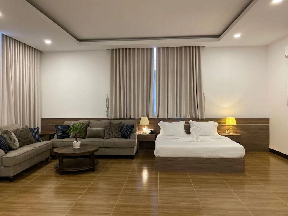 Executive Quadruple Room photo 1