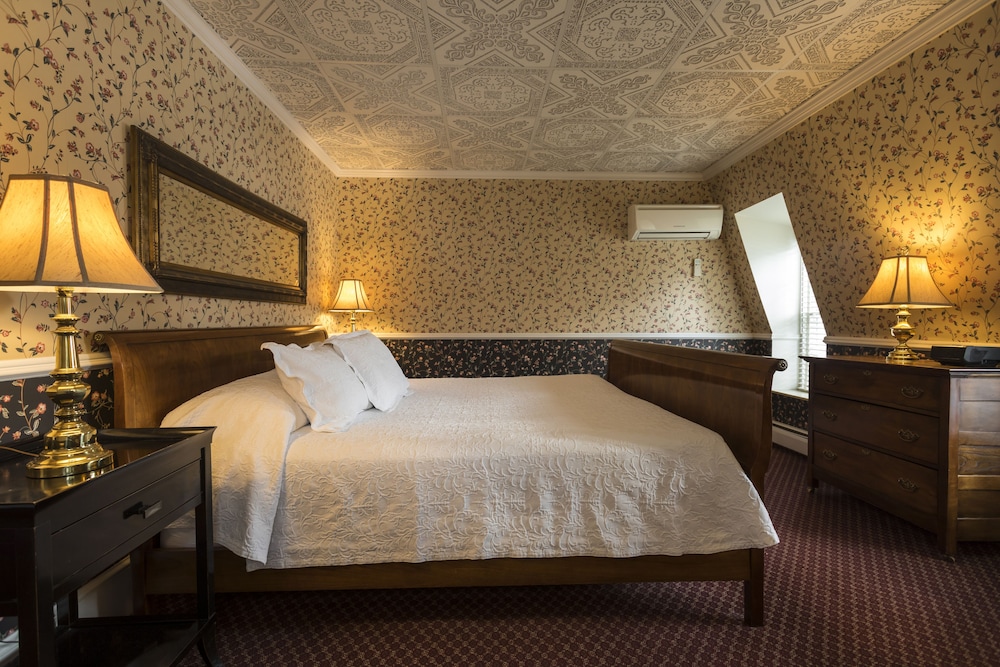 Cherry Blossom Suite photo 1