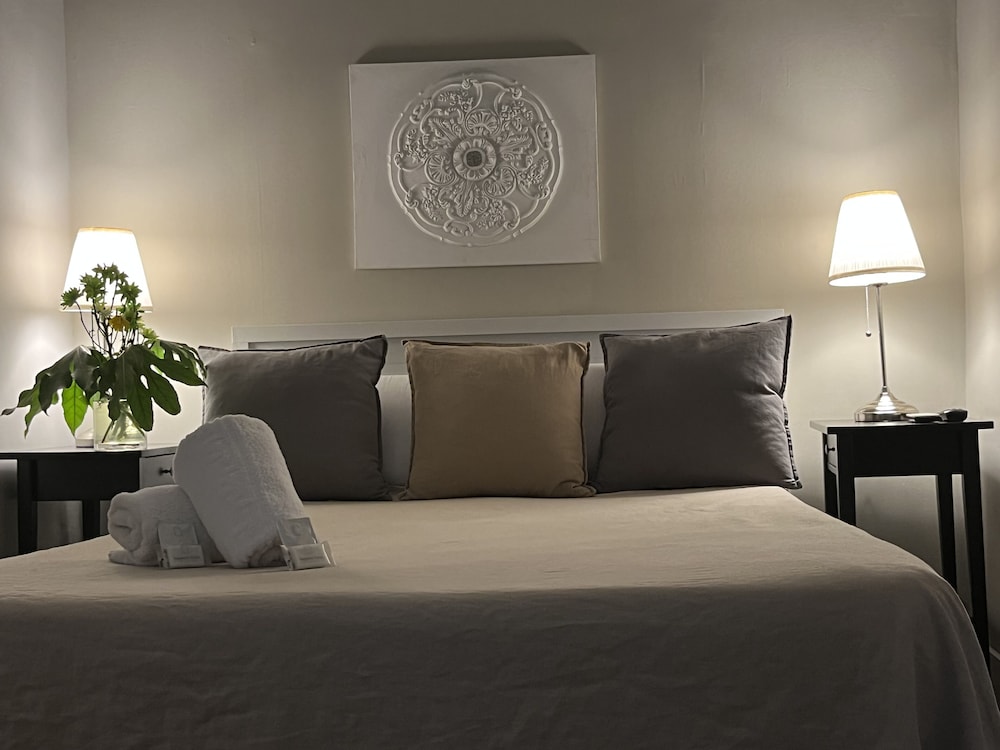 Double Room (H11) photo 2