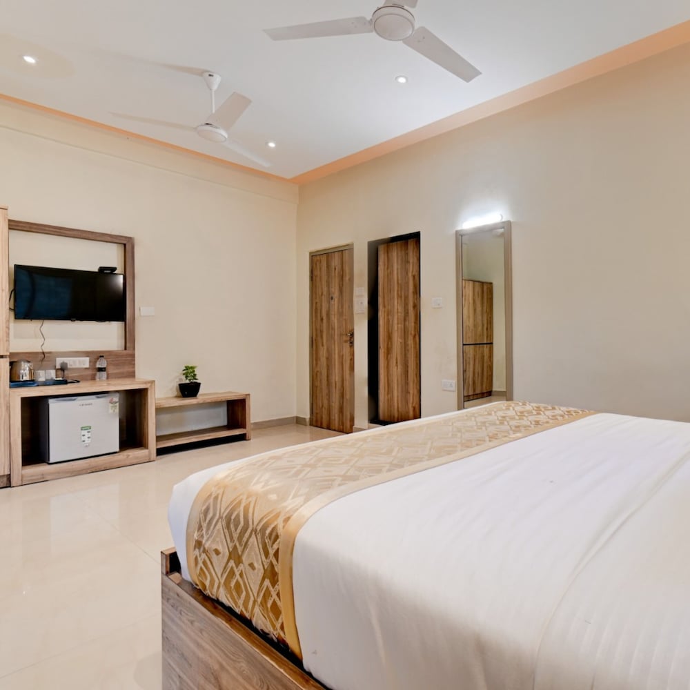 Executive Room, 1 Queen Bed photo 2