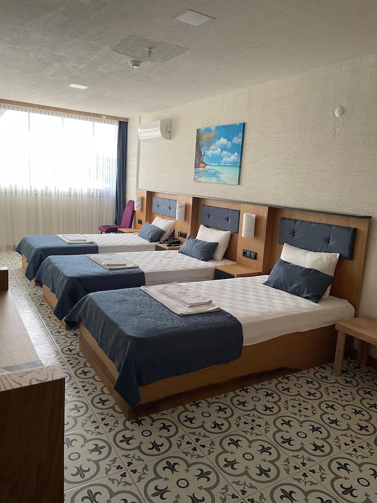 Superior Triple Room photo 1