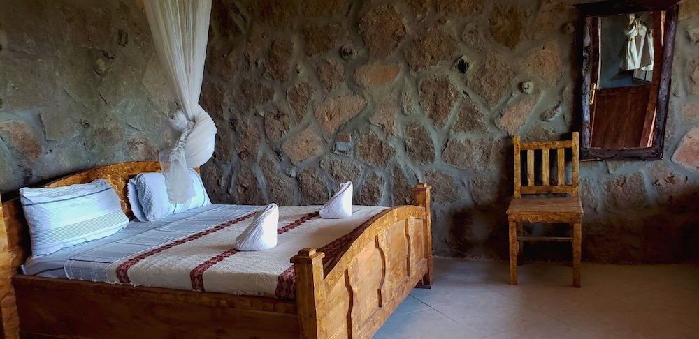 Traditional Studio Suite photo 1