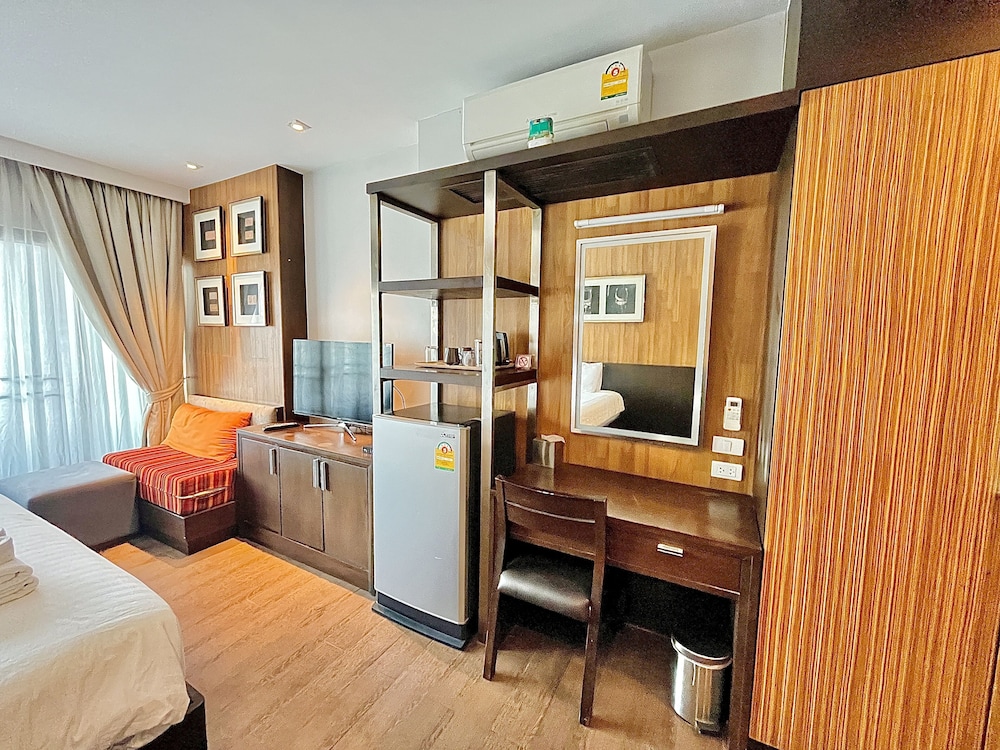 Deluxe Room - Photo 4