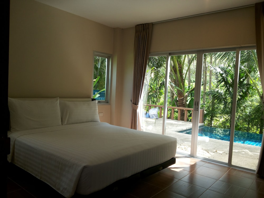 Family Villa, 4 Bedrooms, Garden View photo 3