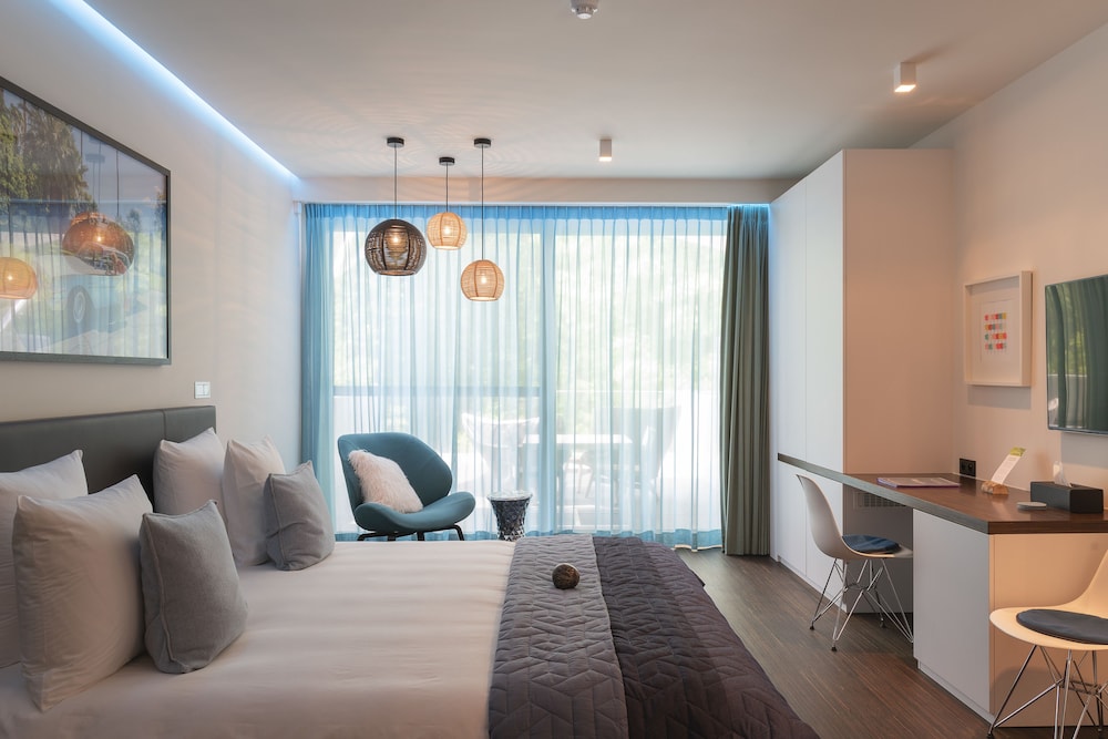 Suite, Balcony photo 3
