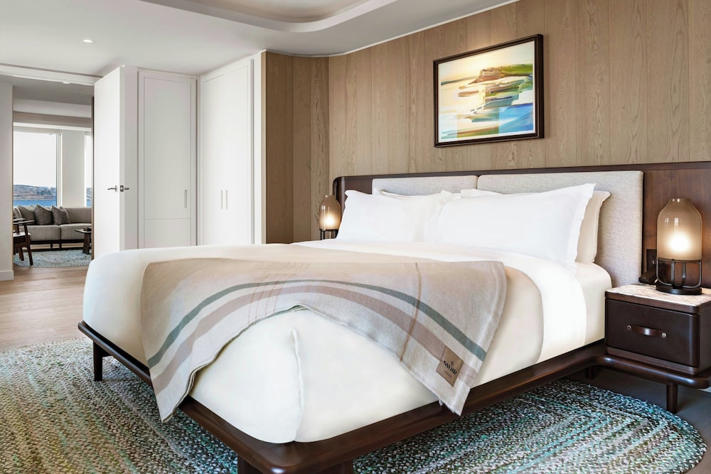 Premium Suite, 1 Bedroom (view)