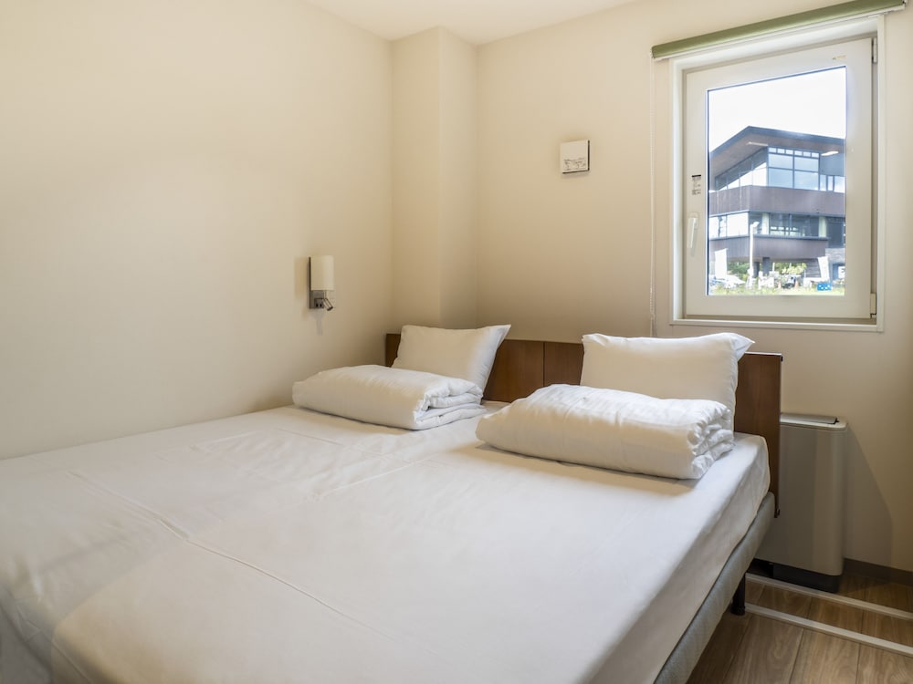 Double or Twin Room, Non Smoking photo 2