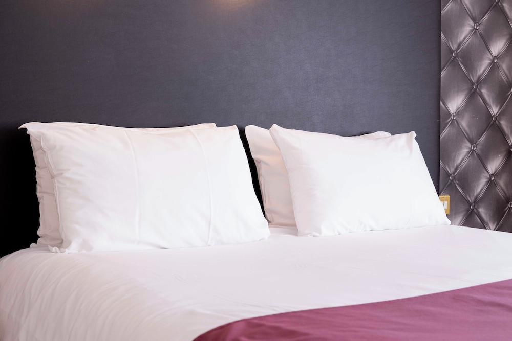 Double Room - Photo 15