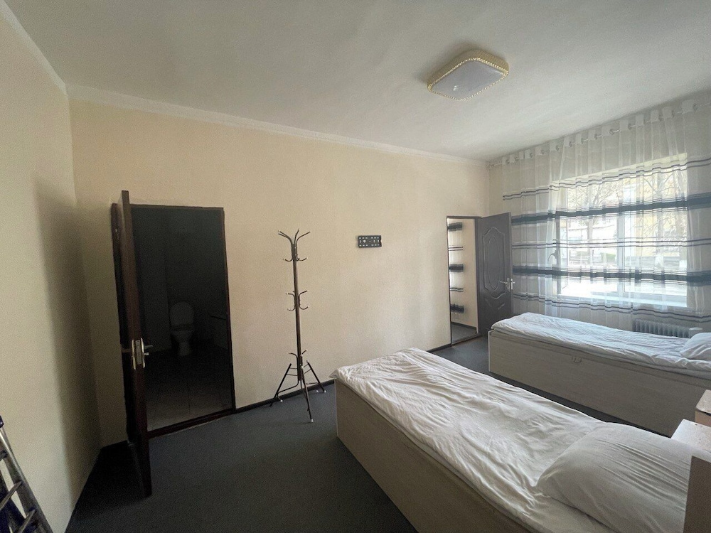 Standard Quadruple Room, Mountain View