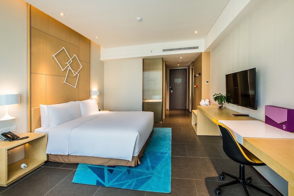 Deluxe King Room photo 3