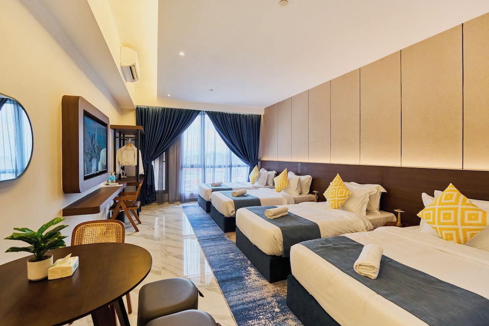 Executive Quadruple Room, Non Smoking, Kitchenette