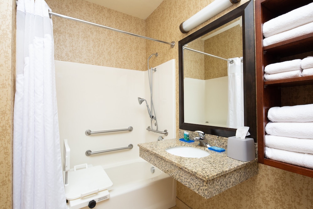 Standard Room, 2 Queen Beds, Accessible Bathtub (Communications, Mobility, Access Tub) - Photo 1