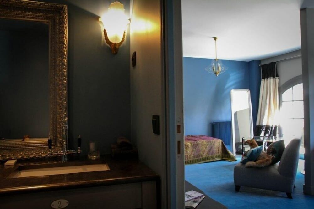 Family Room photo 1