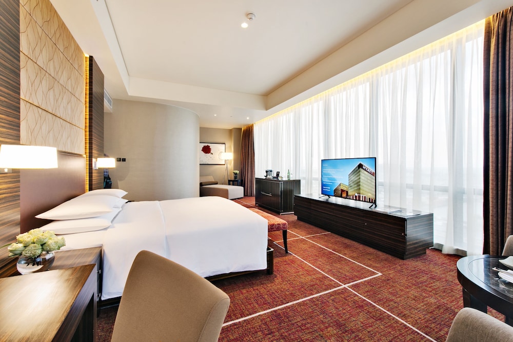 Suite (Aqua) photo 3