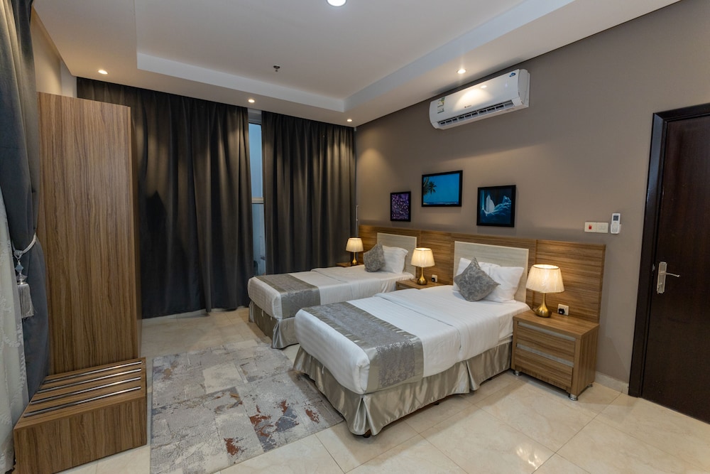 Standard Twin Room - Photo 13