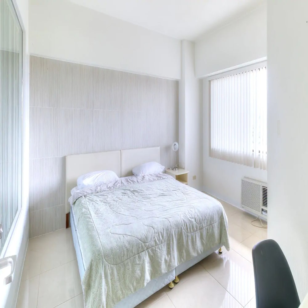 2 Bedroom photo 1