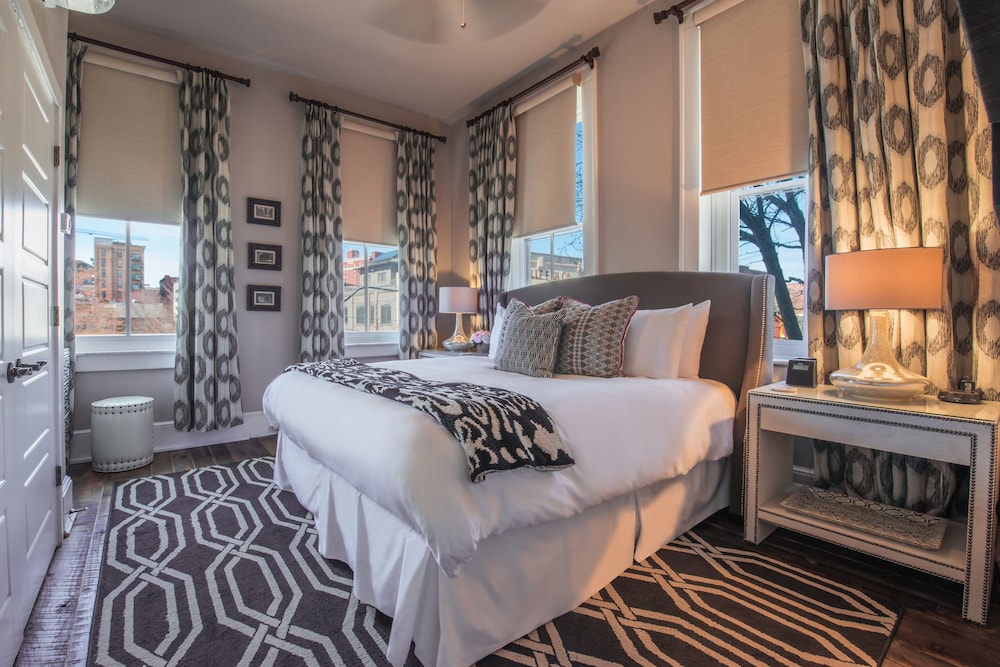 Luxury Suite, 1 King Bed