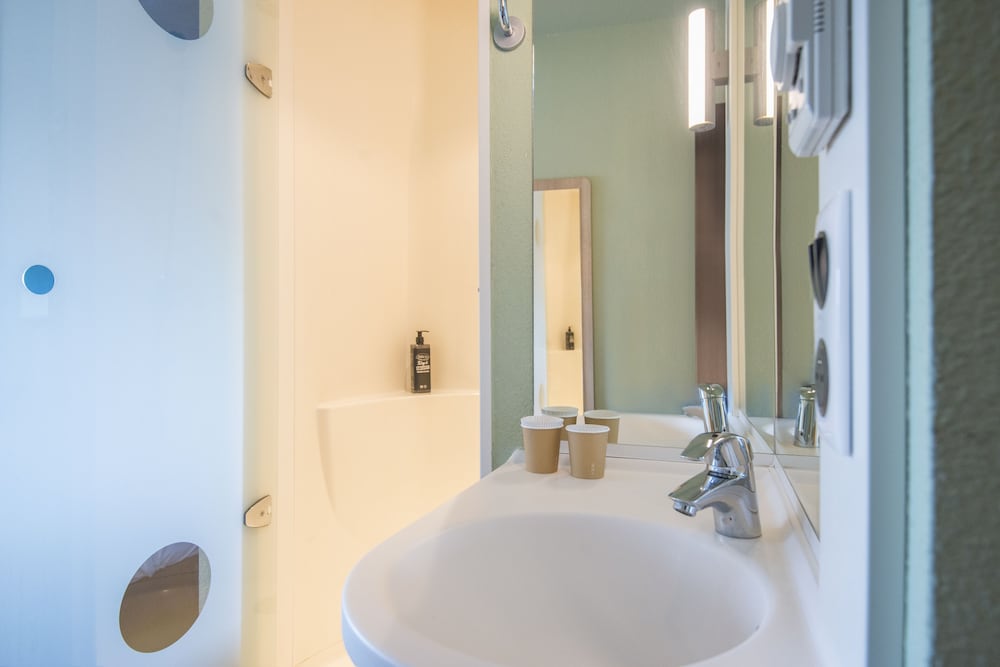 Triple Room, Multiple Beds - Photo 2