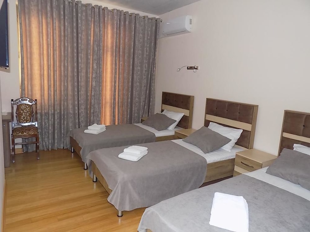 Triple Room photo 2