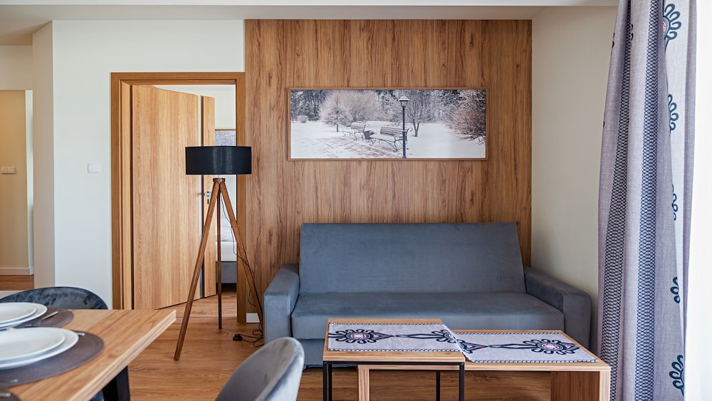 Apartment (J3) photo 1