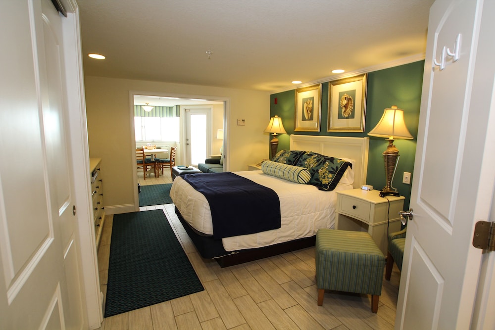 Deluxe Studio, Oceanfront, 1 Bedroom photo 1