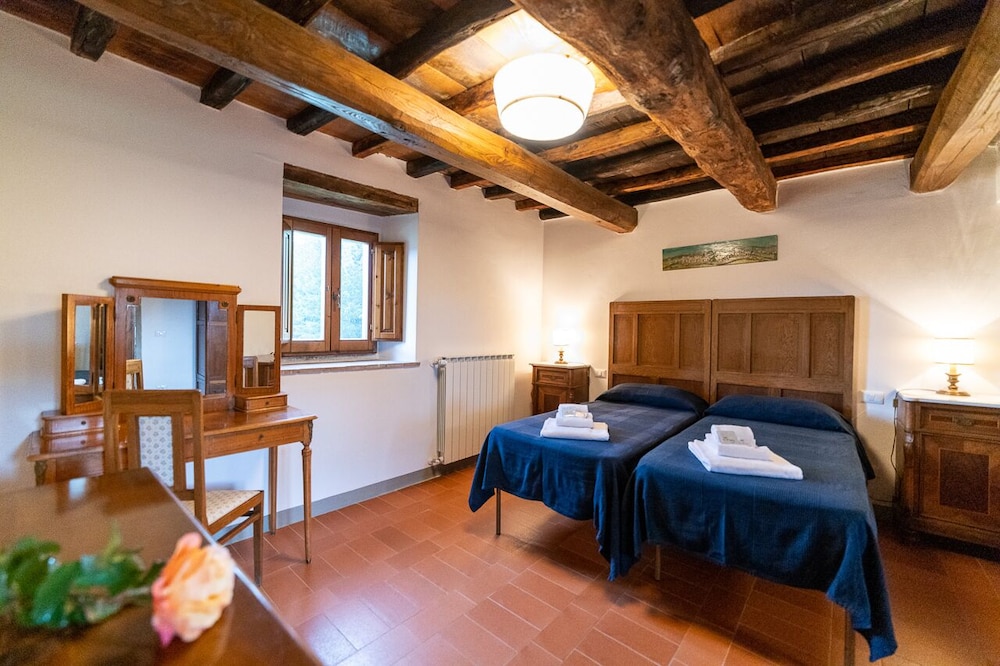 Comfort Apartment, 2 Bedrooms, Balcony, Pool View photo 3