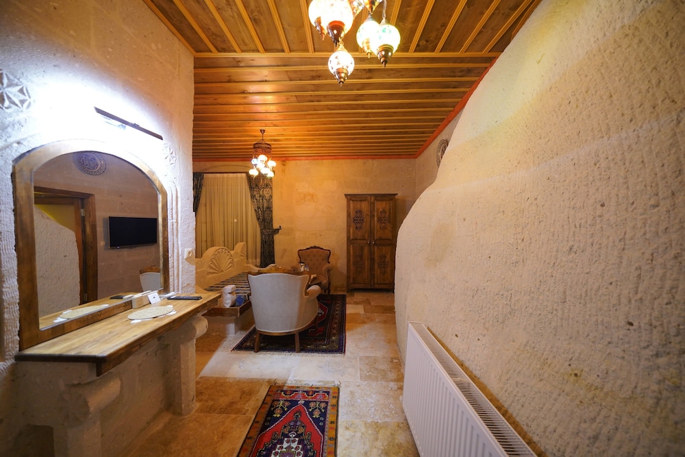 Nazende Hammam Jacuzzi Cave Suite - Photo 9