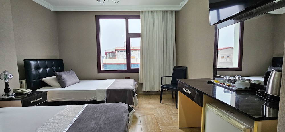 Triple Room photo 2