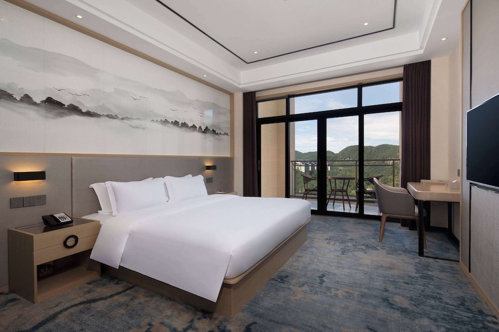 Superior Room, 1 King Bed, Non Smoking
