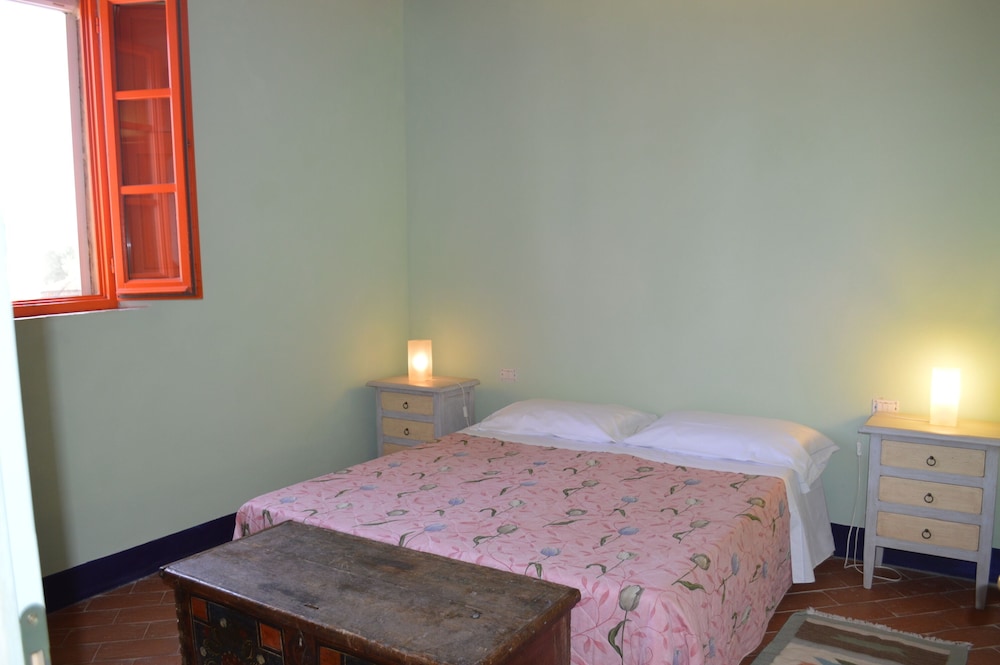 Apartment, 3 Bedrooms, Smoking, Patio