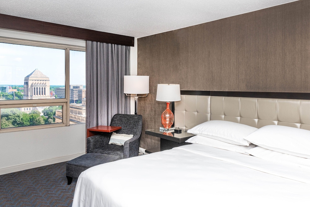 Deluxe Room, 1 King Bed (View) - Photo 7
