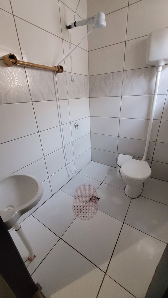 Basic Triple Room photo 2