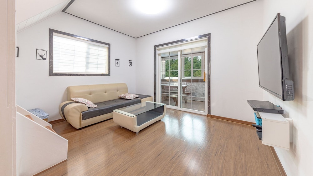 Basic Room, 1 Bedroom (201(Duplex flat, Spa,Netflix))