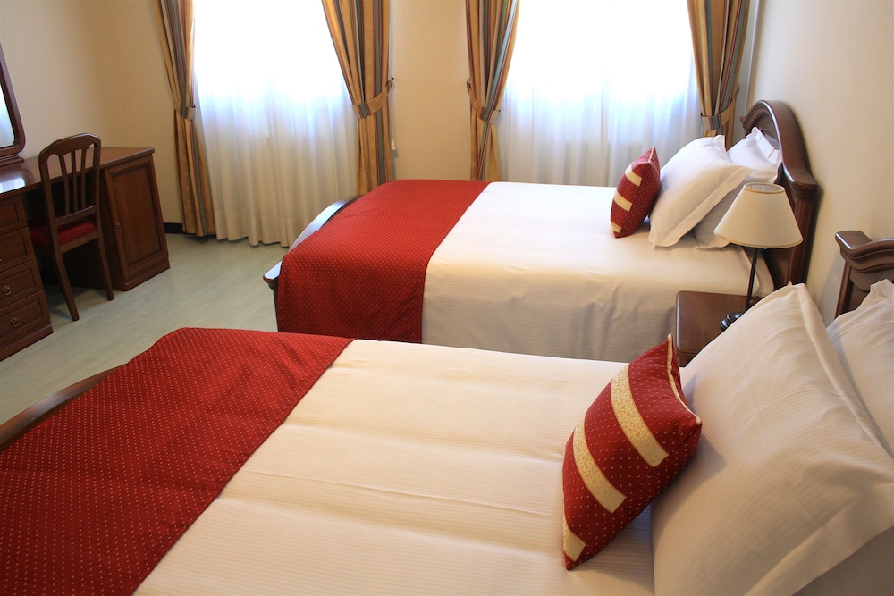 Family Quadruple Room, 2 Double Beds, Non Smoking photo 2