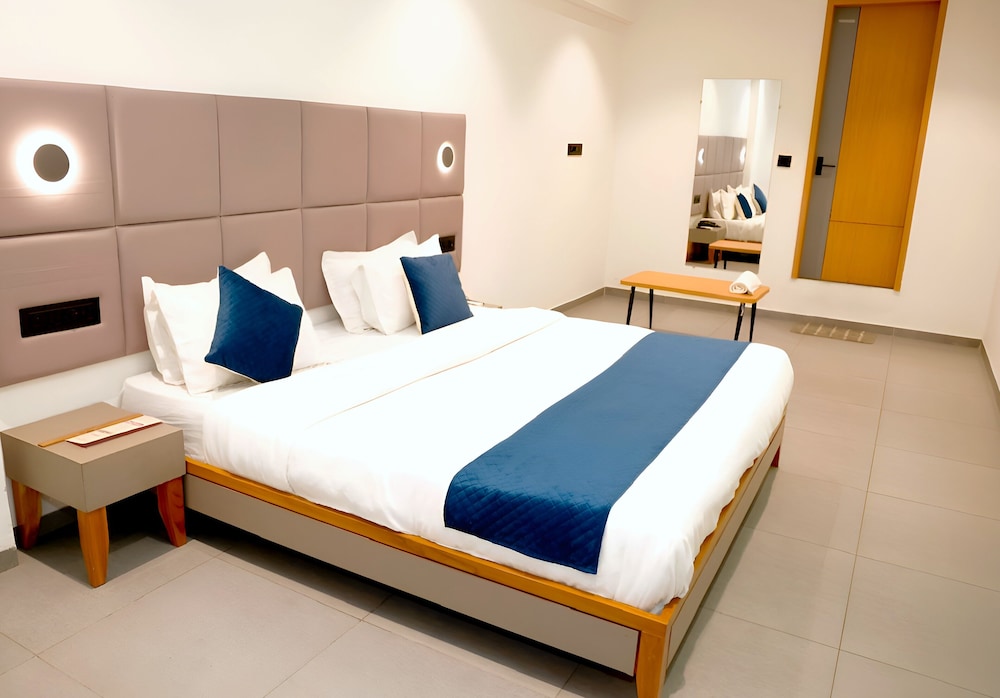 Deluxe Room - Photo 1
